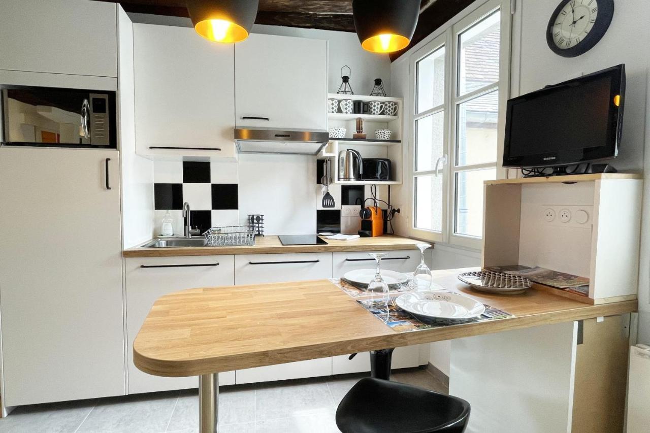 Arts Et Histoires Apartment Chartres Ngoại thất bức ảnh